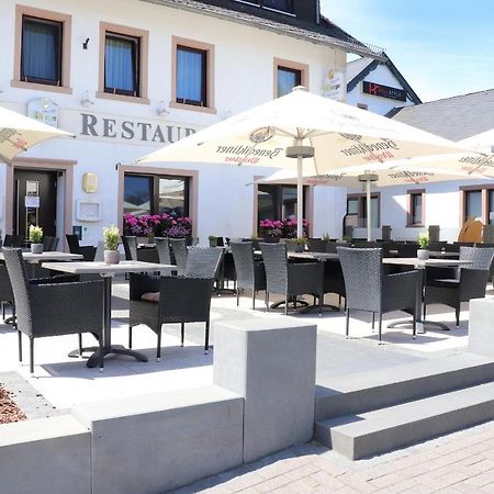 Hotel Restaurant Haus Zwicker Bleialf Exterior foto